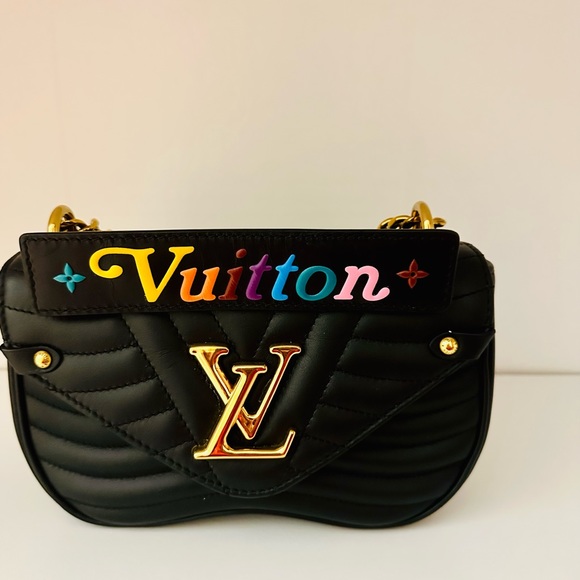 New Wave Chain Bag - Picture 2 of 10